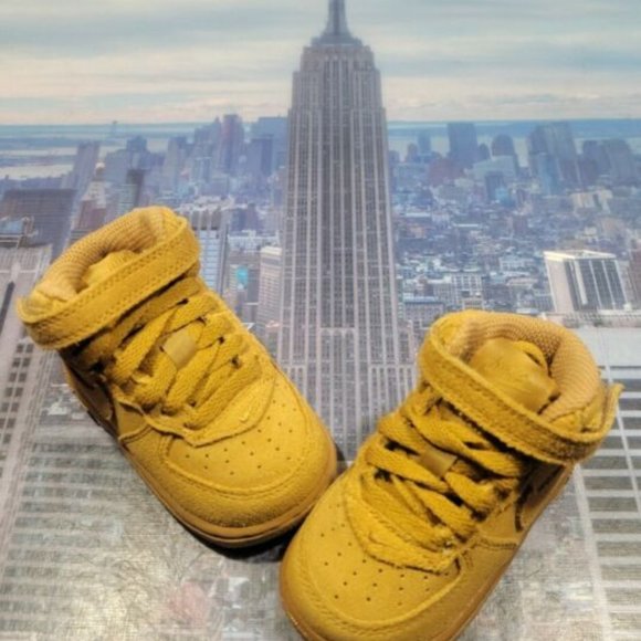 Nike Kids Force 1 Mid LV8 (TD) Sneakers (4C) - Picture 4 of 17